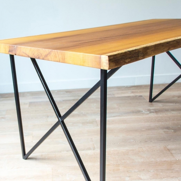 APAWI – Table Live Edge