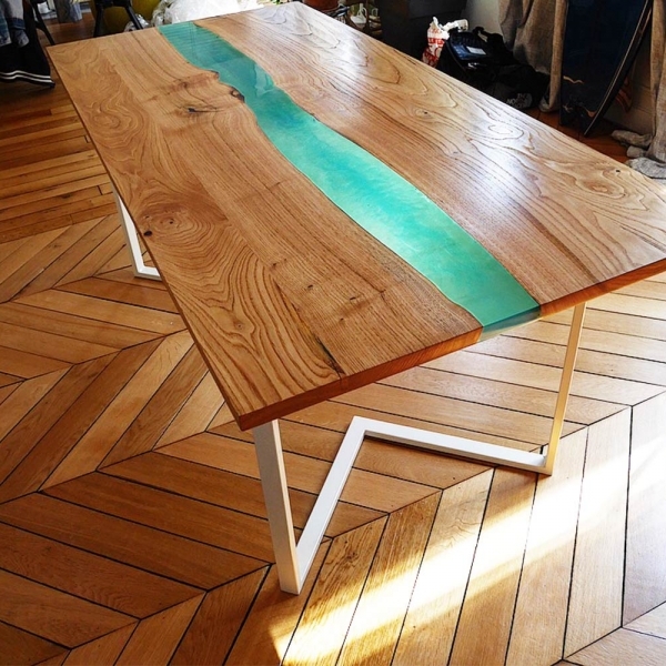 NUWA – Table résine