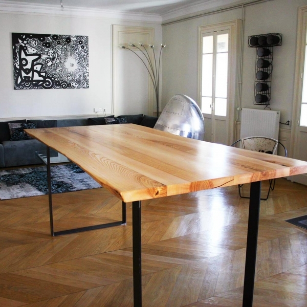 WAMBLI – Table Live Edge